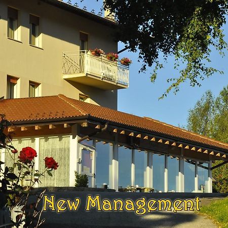 Hotel Santa Barbara Ronzo-Chienis Buitenkant foto