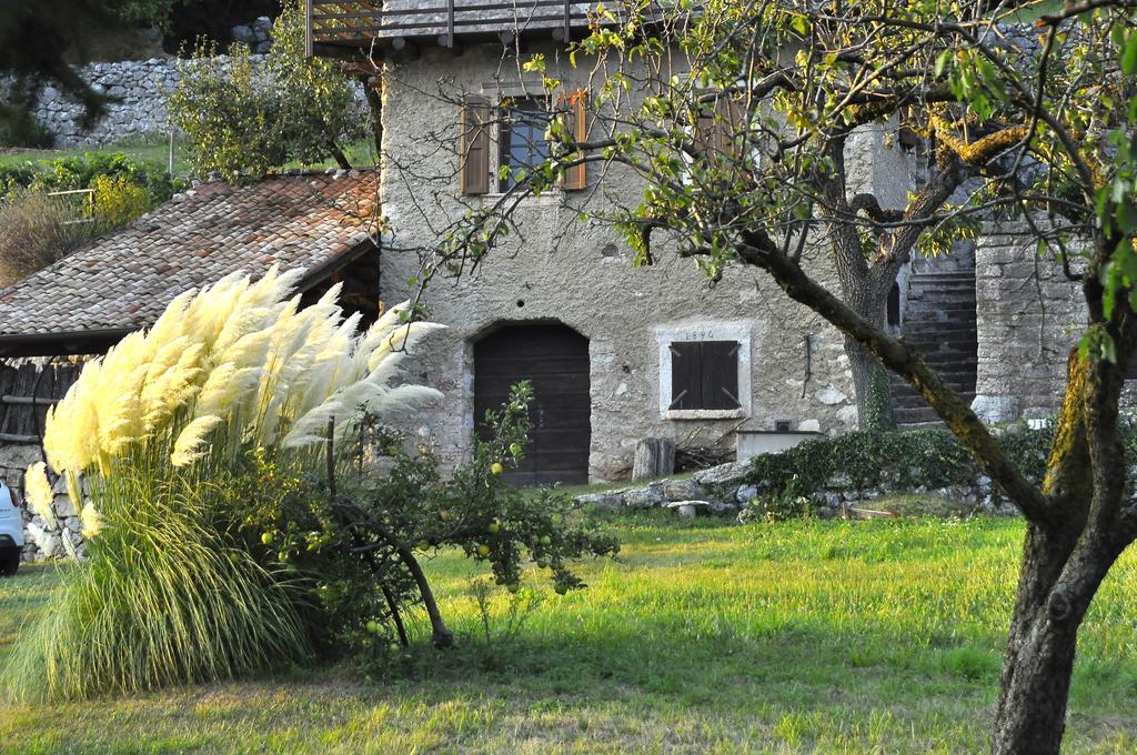Hotel Santa Barbara Ronzo-Chienis Buitenkant foto